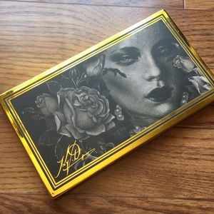 Kat Von D 10 Year Anniversary Eyeshadow Palette